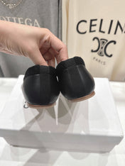 CELINE 26S BALLET FLATS IN BLACK CALFSKIN WITH BOW