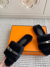 HM 25S GIULIA SANDAL IN BLACK SHEARLING WITH SILVER HARDWARE