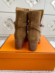 HM 25S FRENCHIE 50 ANKLE BOOT 50 MM IN BROWN SUEDE WITH SILVER HARDWARE