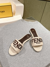 FENDI SIGNATURE MULE SLIDES IN WHITE FIBRE WITH BROWN EMBROIDERED LOGO