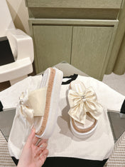 CC SLIPPERS WITH SILK BOW IN WHITE COWHIDE