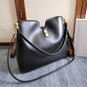 MEDIUM CAMILLE 16 SOFT BAG 36 BLACK IN SMOOTH CALFSKIN
