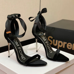 ANKLE SANDAL 10 CM IN BLACK VELVET AND SILK