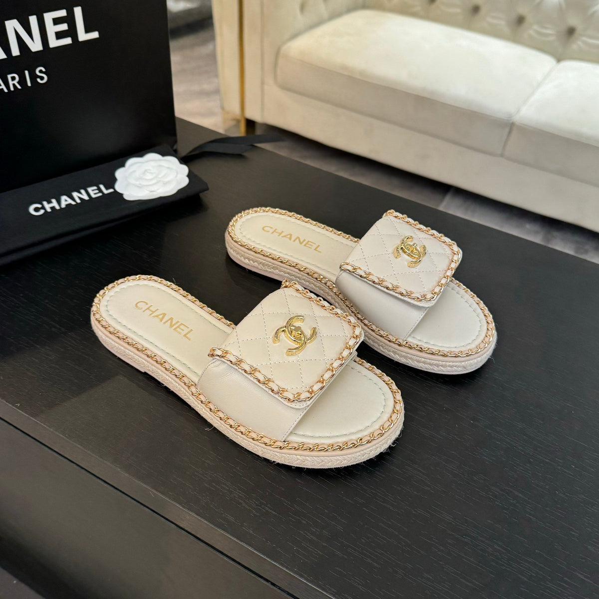 CC Logo Mule Sandal 20mm White Lambskin 183980