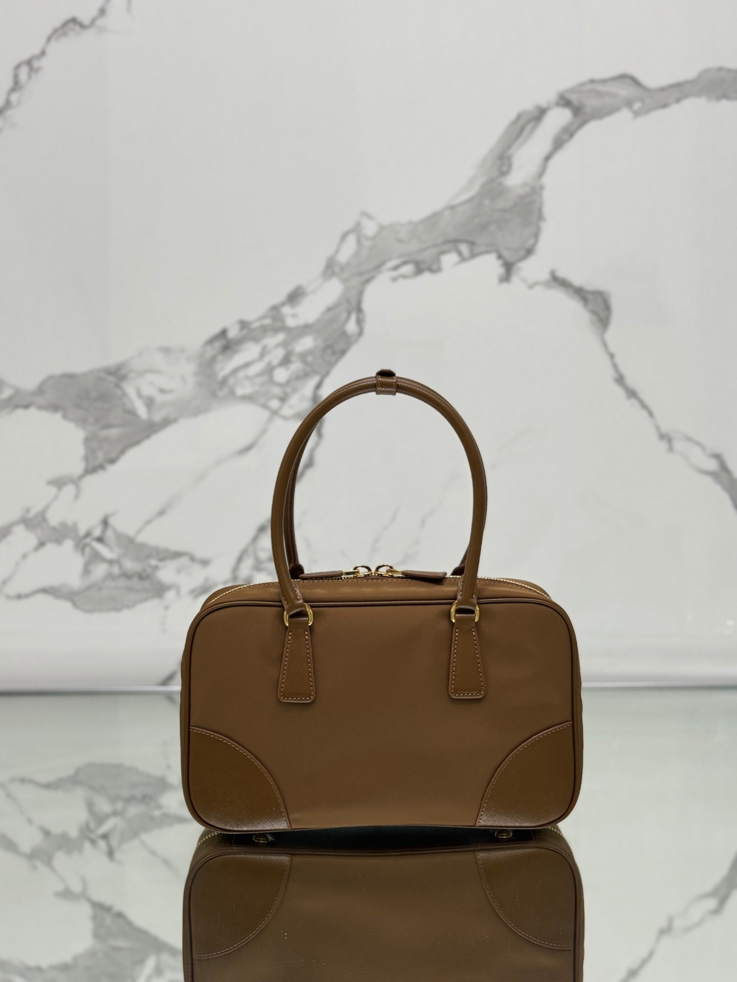 MEDIUM TOP HANDLE BAG 30 IN CHERRY WOOD NYLON AND CALFSKIN TRIM