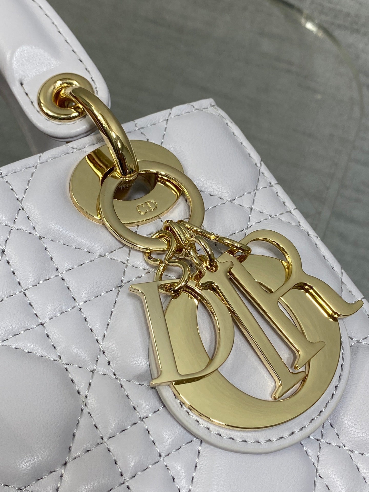 DIOR 25S LADY DIOR BAG 20 IN LILAC CANNAGE CALFSKIN GOLD HARDWRE