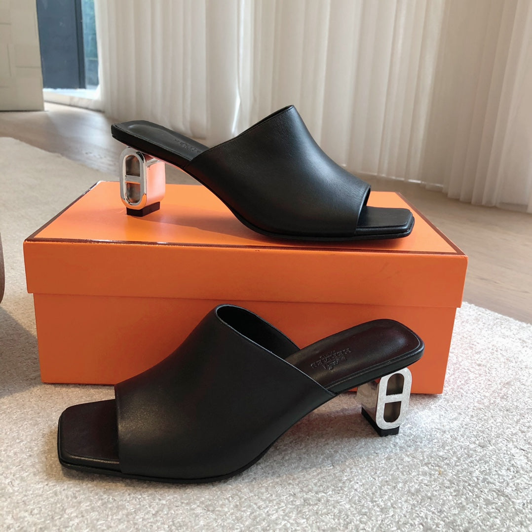 ICONIQUE 60 SANDAL BLACK CALFSKIN