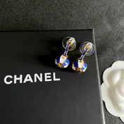 CHANEL 26S DOUBLE C LOGO BALL DROP EARRINGS IN BLUE AND WHITE ENAMEL WITH GOLD METAL 631905