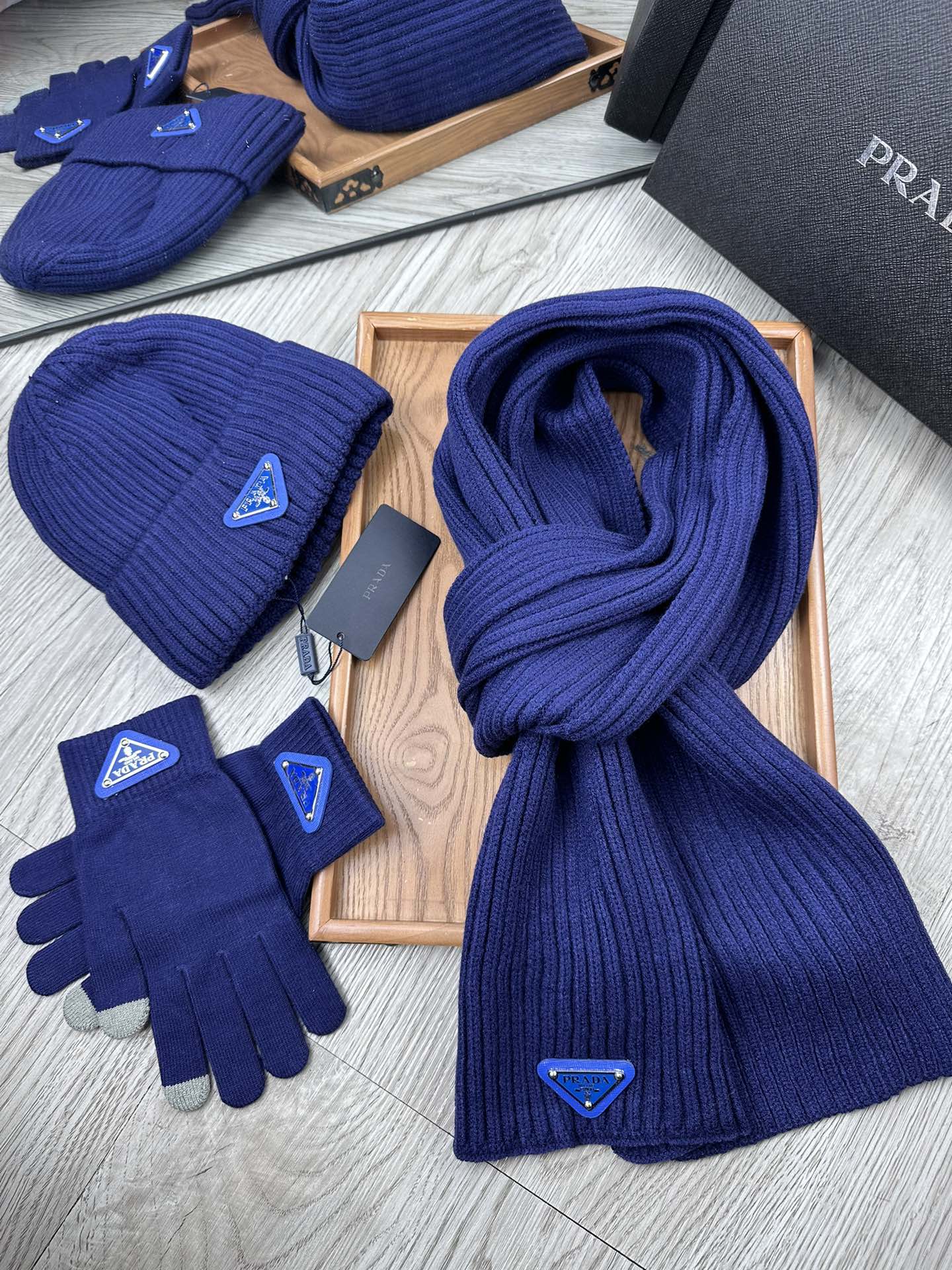 THREE-PIECES SET IN NAVY BLUE WOOL AND ACRYLIC 406557
