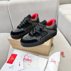 ASTROLOUBI SNEAKER IN BLACK SUEDE BLACK SPIKES RHINESTONE DETAILS