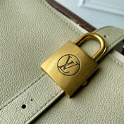 LOW KEY CABAS MM BAG 47 IN BASIL GREEN GRAINED CALFSKIN