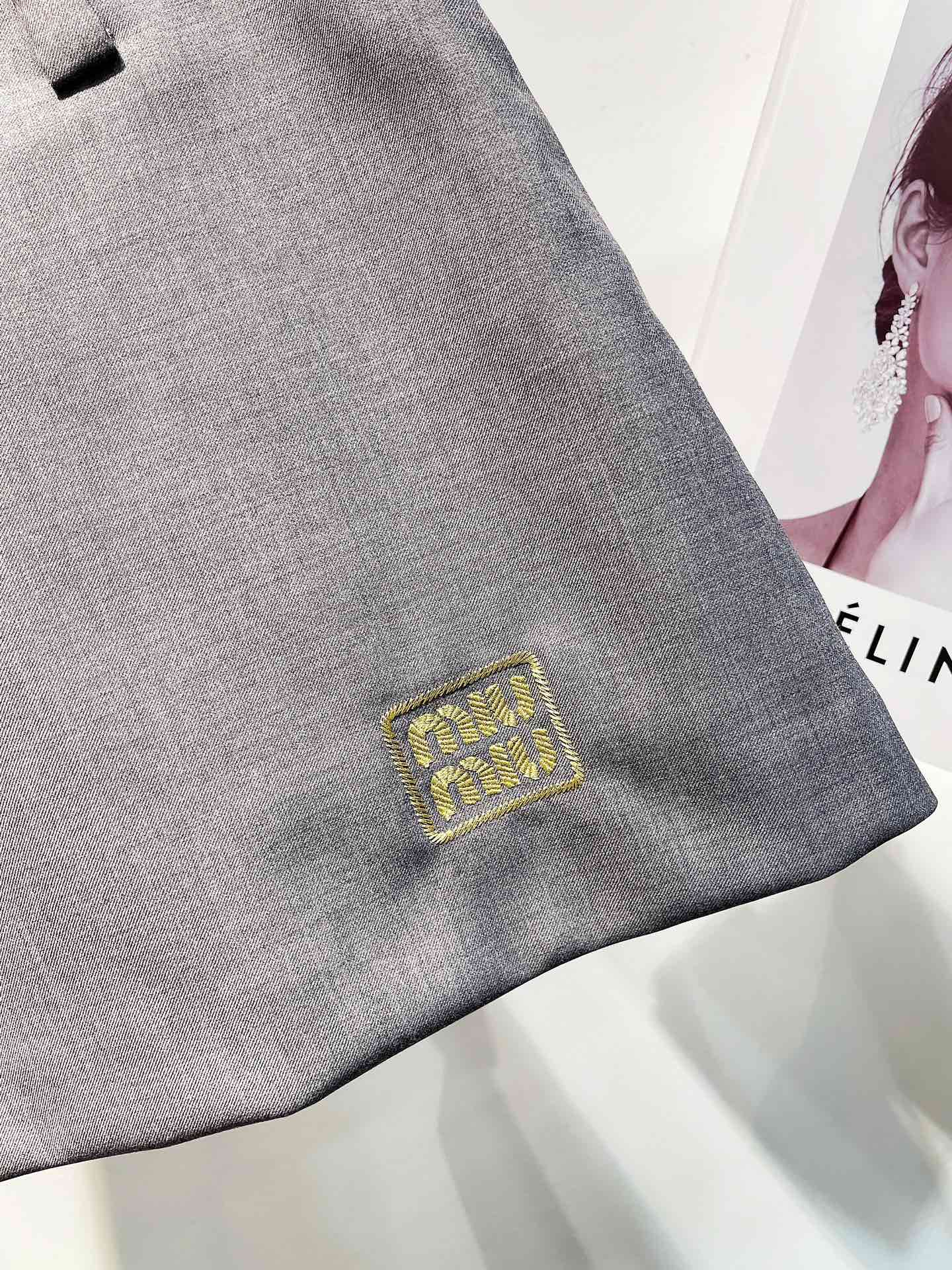 MIUMIU SKIRT STYLE 596