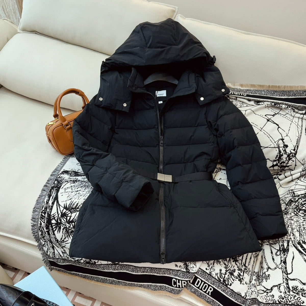 BURBERRY 25S MID-LENGTH DOWN COAT 171