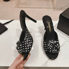 Double C New Camellia High Heel Black/White Caro