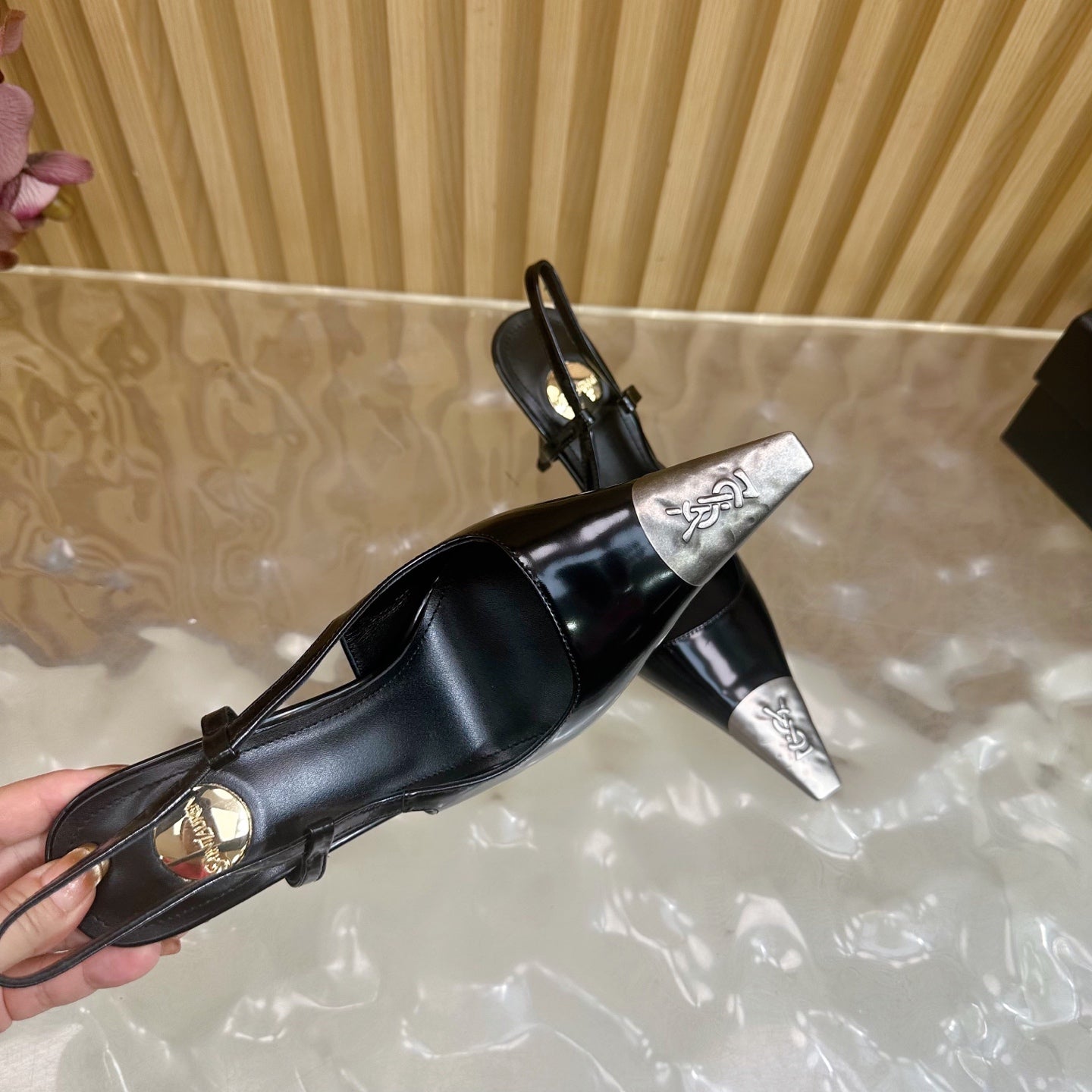 YSL 25S HIGH-HEEL SLINGBACKS 105 MM IN BLACK SHINY LAMBSKIN AND SILVER HARDWARE