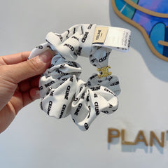 WHITE WRINKLED FABRIC SCRUNCHIE 358224