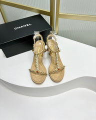 HIGH HEELS PEARL CHAIN IN BEIGE CREAM COWHIDE