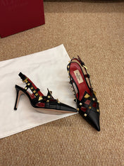 VALENTINO 26S ROCKSTUD SLINGBACK HEELS IN BLACK CALFSKIN