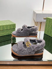 DAD SANDALS IN DARK GRAY FLEECE WITH GOLD HARDWARE