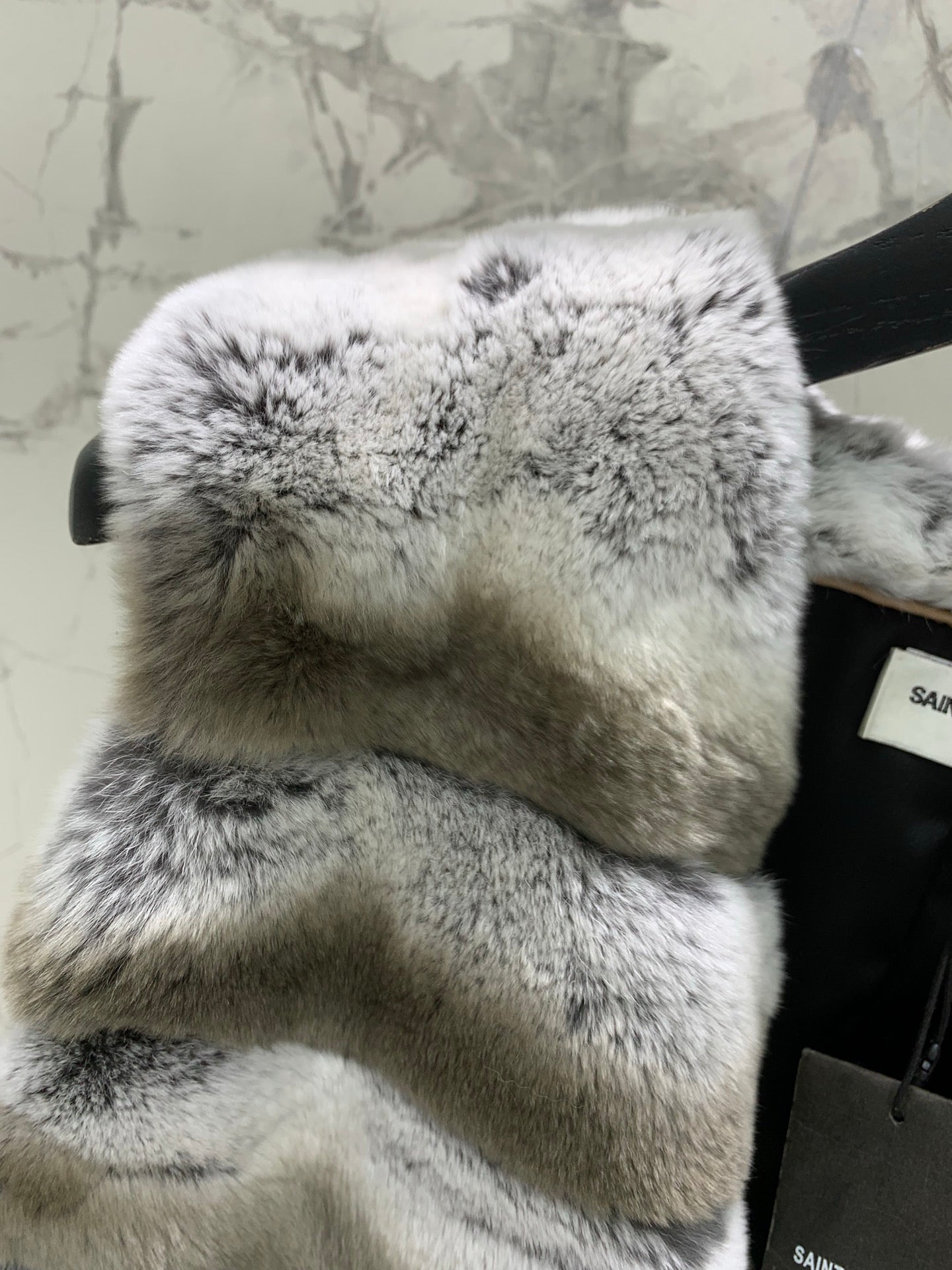 YSL 25S FUR VEST STYLE 223