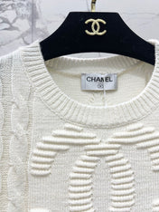 CHANEL 26S LONG-SLEEVE CREWNECK SWEATER 667