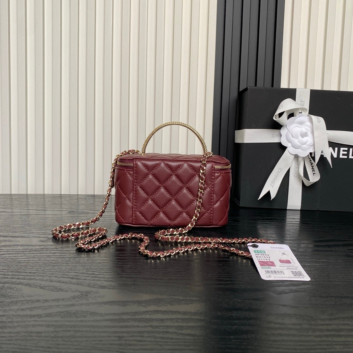 CHANEL 25S VANITY BAG 17 IN DARK RED LAMBSKIN WITH GOLD HARDWARE