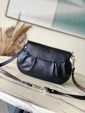 SUNSET VIBE 27 IN BLACK LAMBSKIN AND MONOGRAM CANVAS SILVER BUCKLE