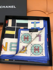 CHANEL 25S SCARF 90 IN SILK 704587