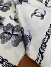 CHANEL 25S SCARF 90 IN SILK 703654
