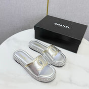 CHANEL 26S PLATFORM SLIDES IN SILVER LAMBSKIN WITH CC LOGO