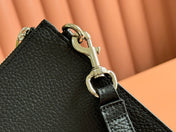 POUCH 28 IN BLACK SMOOTH CALFSKIN INLAID LOGO
