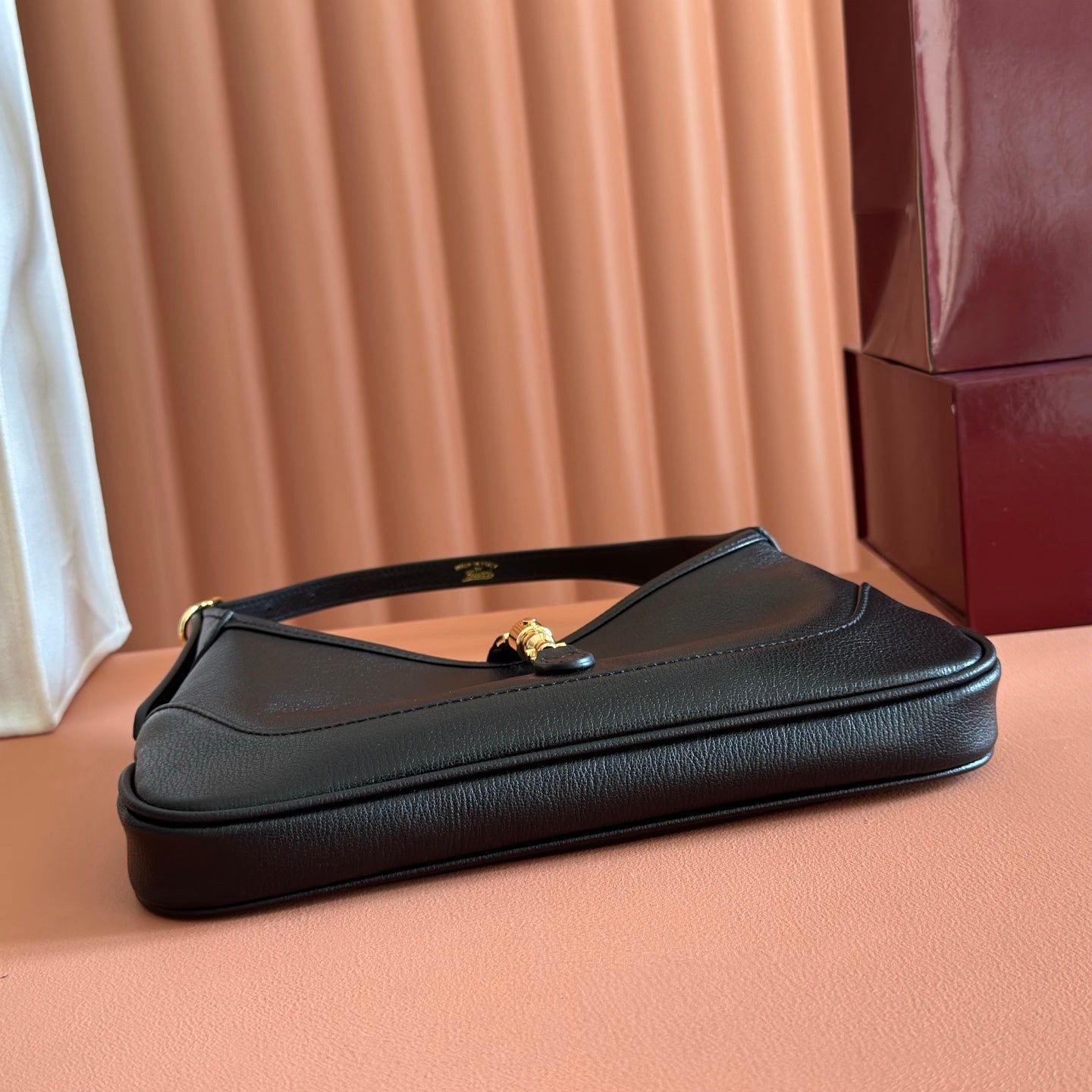 GUCCI 26S JACKIE SLIM SHOULDER BAG 27 IN BLACK CALFSKIN