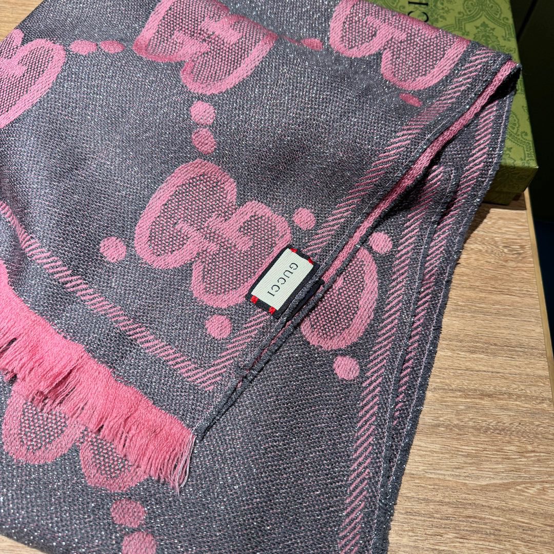 SCARF 195 CM IN DARK PINK GG WOOL LAMÉ JACQUARD 403976