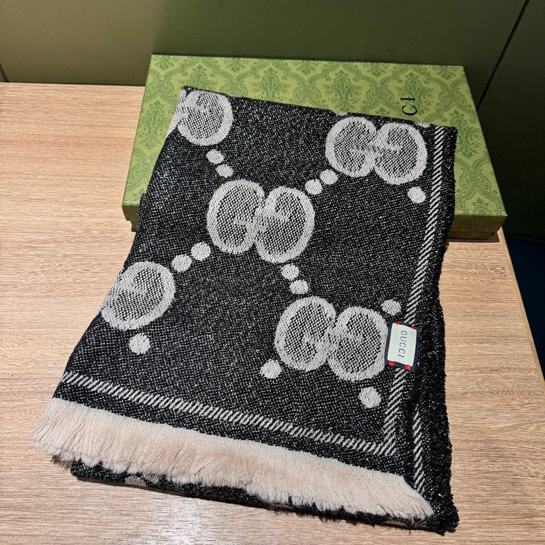 SCARF 195 CM IN BLACK AND LIGHT GRAY GG WOOL LAMÉ JACQUARD 403977