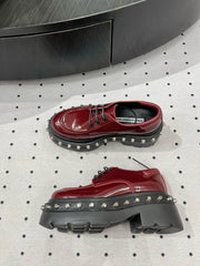 ATLAS DERBY 55 MM IN BURGUNDY RED CALFSKIN