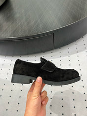 TRIANGLE LOGO LOAFER IN BLACK SUEDE