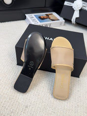 FLAT SLIDE IN FLAX YELLOW MESH AND SUEDE