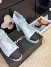 FLATFORM SANDAL IN LIGHT BLUE CALFSKIN AND BLACK FABRIC