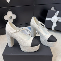 FLATFORM SANDAL IN WHITE TWEED AND BLACK FABRIC