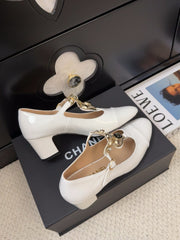 MARY JANE SHOES IN WHITE PATENT CALFSKIN 55 MM