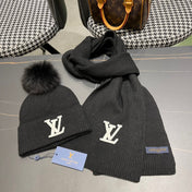 SET SCARF AND HAT IN BLACK WOOL AND FOX FUR 414799
