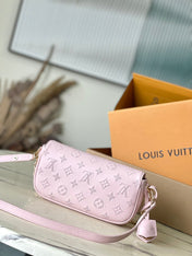 WALLET ON CHAIN IVY 23 IN LIGHT PINK MONOGRAM PERFORATED CALFSKIN GOLD HARDWARE