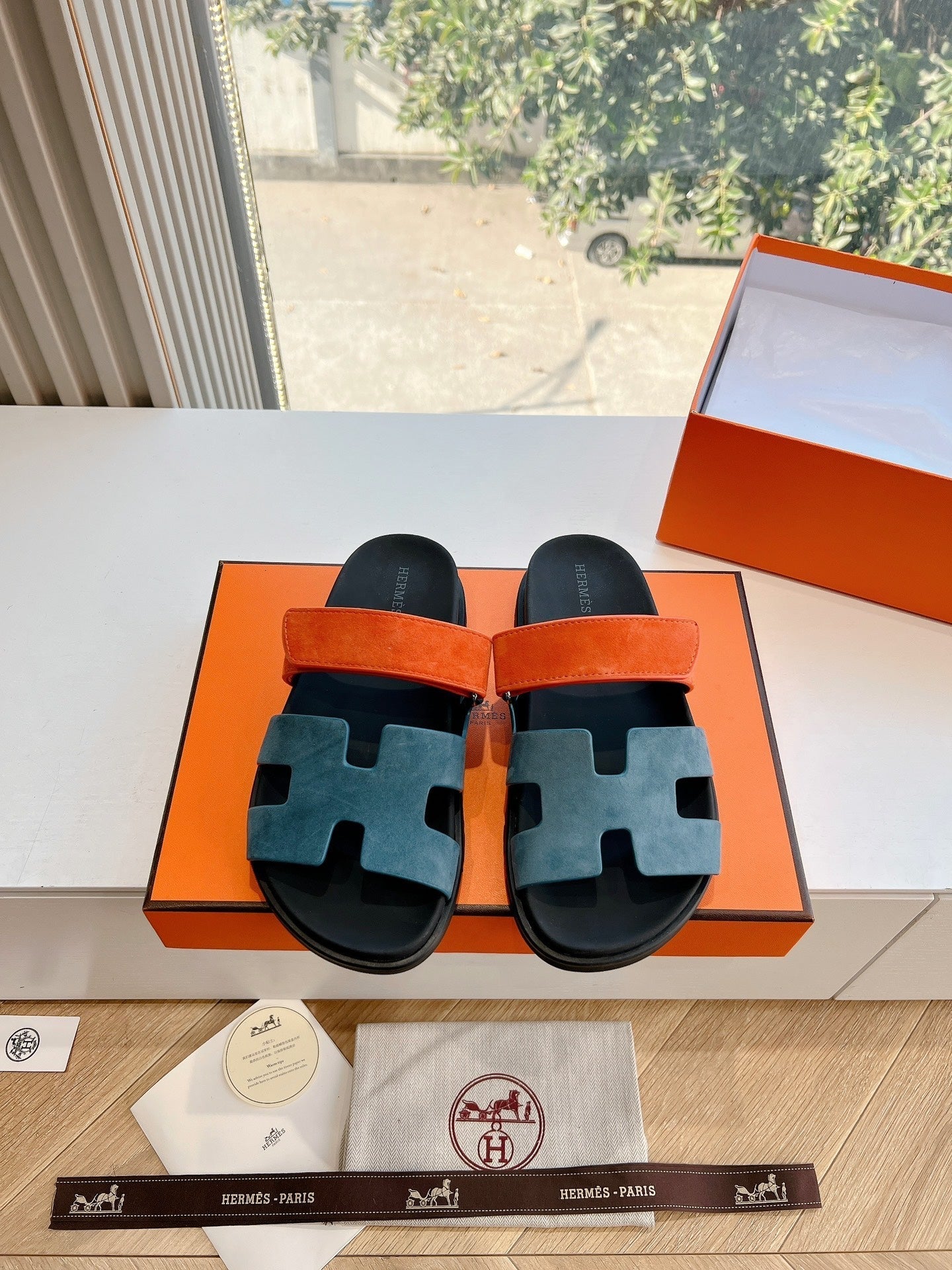 CHYPRE SANDAL IN TEAL GREEN MIX FIRE ORANGE SUEDE