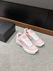 CLASSIC TRAINER IN LIGHT PINK MIX WHITE FABRIC