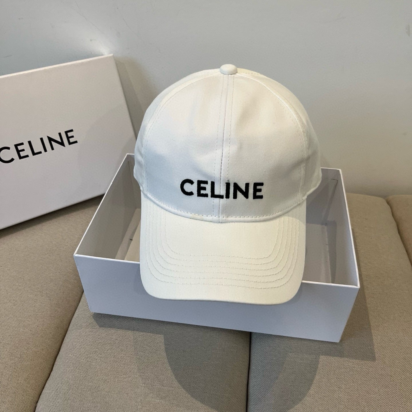 BASEBALL CAP MODEL 650192 IN WHITE FABRIC