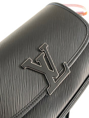 BUCI BAG 24 IN BLACK EPI GRAIN COWHIDE