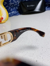 OVERSIZES FF DIAMONDS SQUARE SUNGLASSES 563315 IN ACETATE