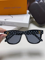 MONOGRAM SUNGLASS 581386 IN BLACK ACETATE FRAME