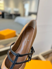 HIGH PUMP 5 CM TRIPLE-STRAP IN CIDER BROWN CALFSKIN WITH BLACK STRAP