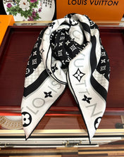 LV SCARF 90 CM IN SILK 732040
